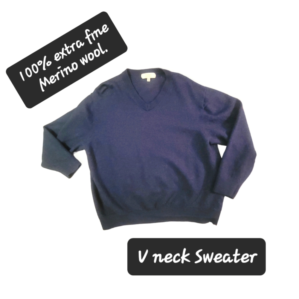 Turnberry navy blue v-neck sweater 100% merino wool